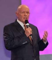 Photo of Stephen R. Covey