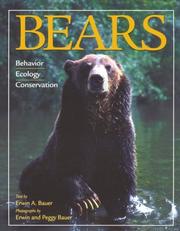 Cover of: Bears: Behavior, Ecology, Conservation (Worldlife Discovery Guides (Paperback))