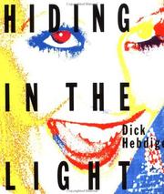 Cover of: Hiding in the Light: On Images and Things (Comedia)