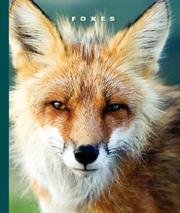 Foxes (World of Mammals) by Sophie Lockwood