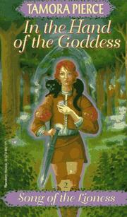 Cover of: In the Hand of the Goddess (Lionness Quartet)