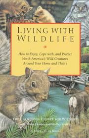 Living with wildlife by Diana Landau, Shelley Stump
