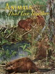 Cover of: Animals that live together