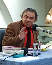 Photo of Artur Becker