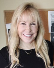 Photo of Theresa Ragan
