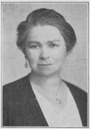 Photo of Laura Nixon Haynes