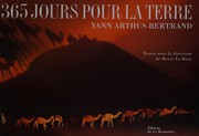 Cover of: 365 jours pour la terre by Yann Arthus-Bertrand