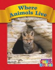 Cover of: Where Animals Live: Set A (Phonic Readers)