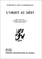 Cover of: L' Objet au défi by études réunies par Jacqueline Chénieux-Gendron & Marie-Claire Dumas.