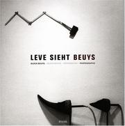 Cover of: Joseph Beuys: Leve Sieht Beuys by Eugen Blume, Joseph Beuys