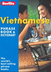 Vietnamese phrase book and dictionary by Inc. Berlitz International
