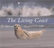 Cover of: The Living Coast by Richard Offen, Margaret Willes, James Parry