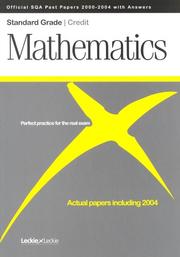 Front cover of Maths Credit SQA Past Papers (Leckie) by Unknown