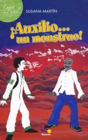 Cover of: Auxilio...un monstruo!/ Help.....A Monster! (Luna De Papel/ Moon of Paper)