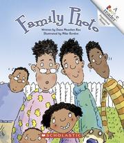 Cover of: Family Photo (Rookie Readers) by Dana Meachen Rau