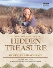 Cover of: Hidden Treasures: Digging up the Past