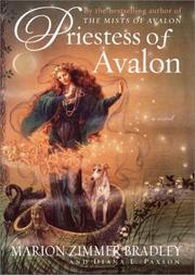Cover of: Priestess of Avalon by Marion Zimmer Bradley