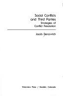 Cover of Social conflicts and third parties