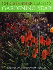 Cover of: Christopher Lloyd's Gardening Year