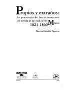 Propios y extraños by Macrina Rabadán Figueroa