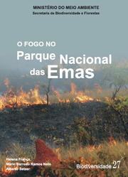 O fogo no Parque Nacional das Emas by Helena França