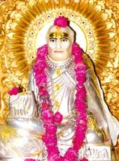 Cover of: Acharya Rajendra Suri, the revolutionary Jain saint: DEVENDRA CHHAJED UPLOAD PHOTO-9869707503