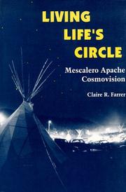 Cover of: Living Life's Circle: Mescalero Apache Cosmovision