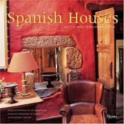 Spanish houses by Patricia Espinosa de los Monteros Rosillo, Joaquin F.D.S. Martin-Artajo, Patricia De Los Espinosa