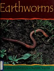 Cover of: Earthworms by Claire Llewellyn