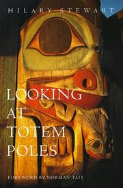 Cover of: Looking at totem poles