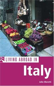 Cover of: Living Abroad in Italy