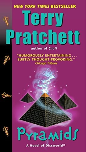 The book cover for Pyramids (Discworld, #7)