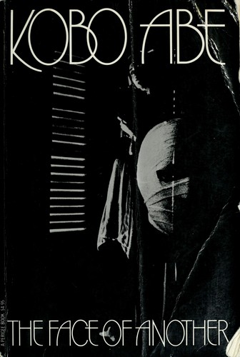 1993 словами. Кобо Абэ. Kobo Abe Box man. Человек-ящик Кобо Абэ иллюстрации. Человек-ящик Кобо Абэ Постер.
