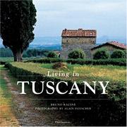 Cover of: Living in Tuscany (Living In . . .)