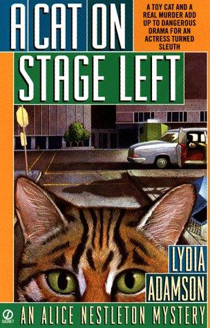 A Cat on Stage Left (Alice Nestleton Mystery)
