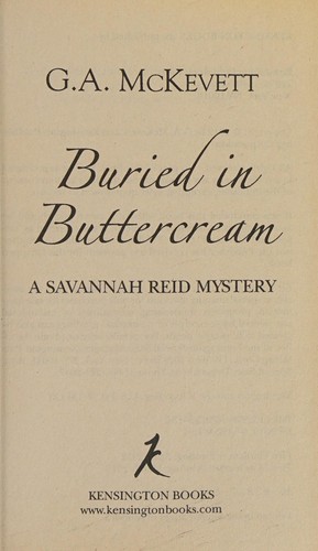 Image 0 of Buried In Buttercream (A Savannah Reid Mystery)
